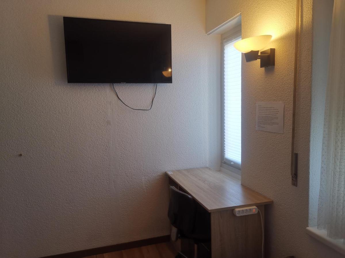 Glatthall Opfikon-Glattbrugg Экстерьер фото